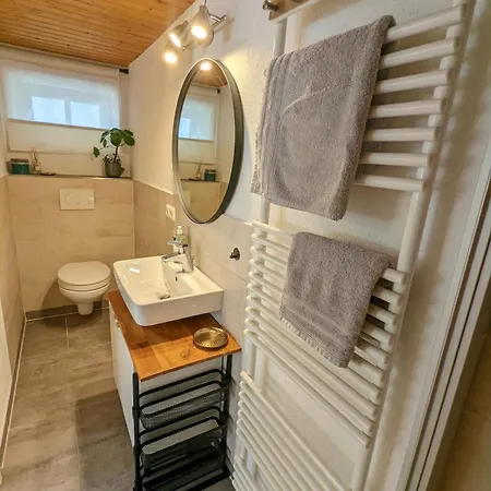 Gemuetliches, Helles, Voll Ausgestattetes Mit Terrasse Apartament Waal