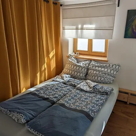 Gemuetliches, Helles, Voll Ausgestattetes Mit Terrasse Apartamento Waal