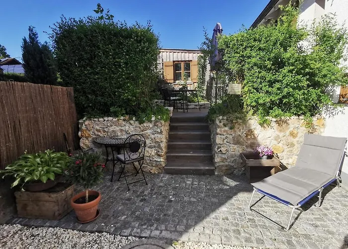 Gemuetliches, Helles, Voll Ausgestattetes Mit Terrasse *