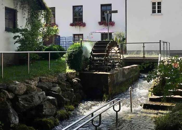 Gemuetliches, Helles, Voll Ausgestattetes Mit Terrasse דירה Waal
