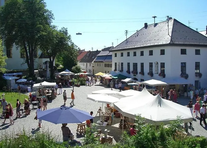 Gemuetliches, Helles, Voll Ausgestattetes Mit Terrasse * Waal