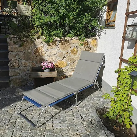 公寓 Gemuetliches, Helles, Voll Ausgestattetes Mit Terrasse